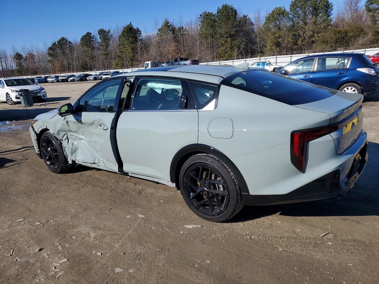 2025 KIA K4