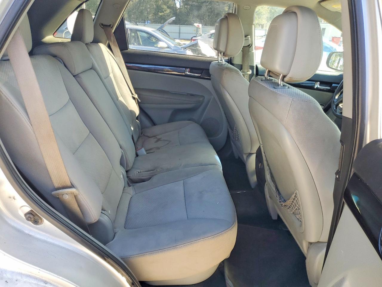 2011 KIA SORENTO
