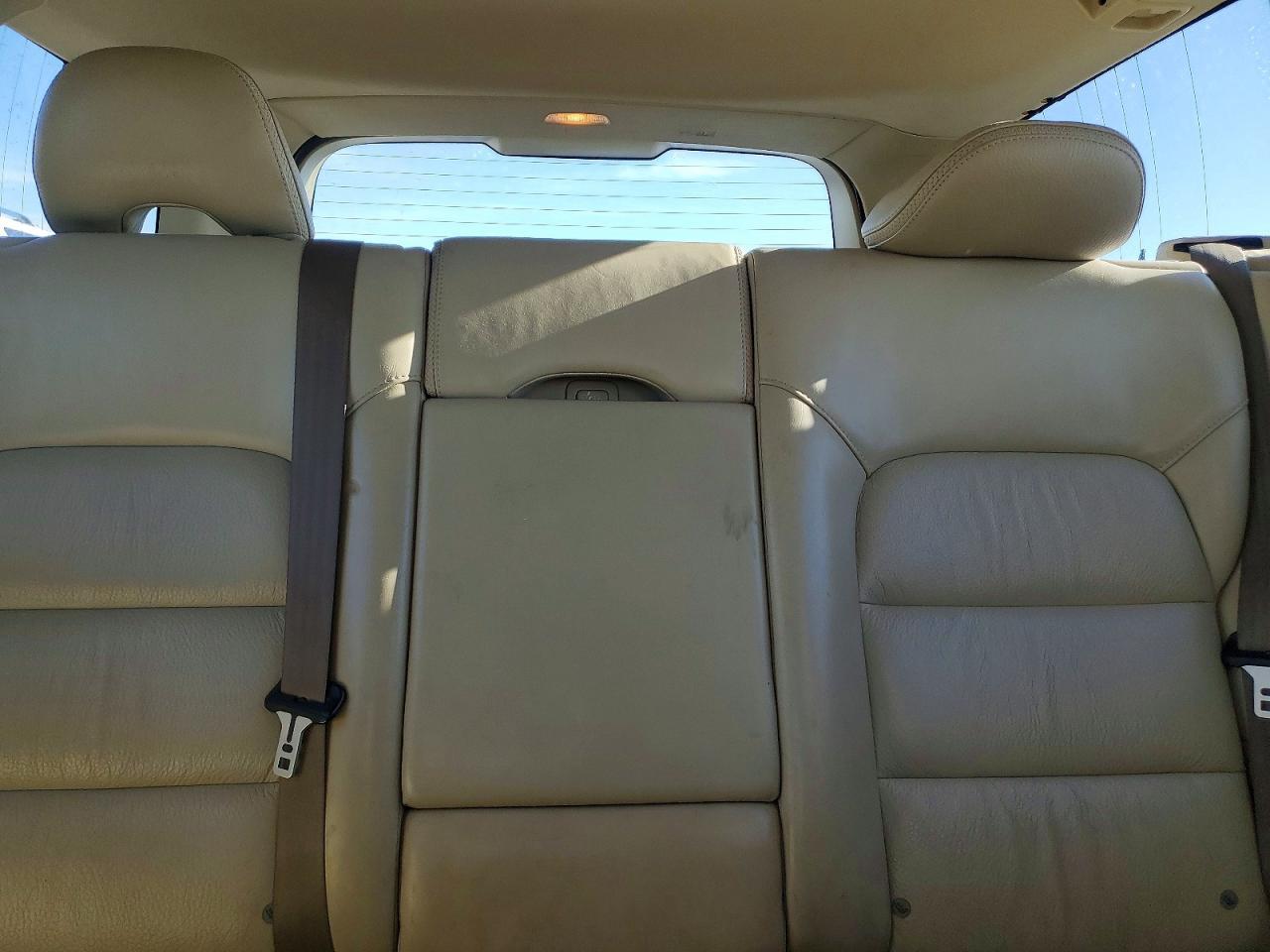 2010 VOLVO XC70