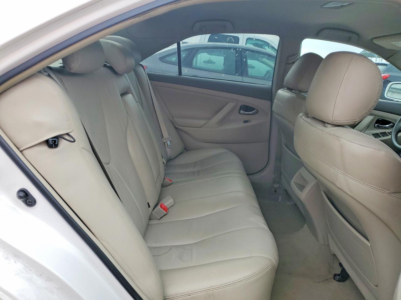 2010 TOYOTA CAMRY