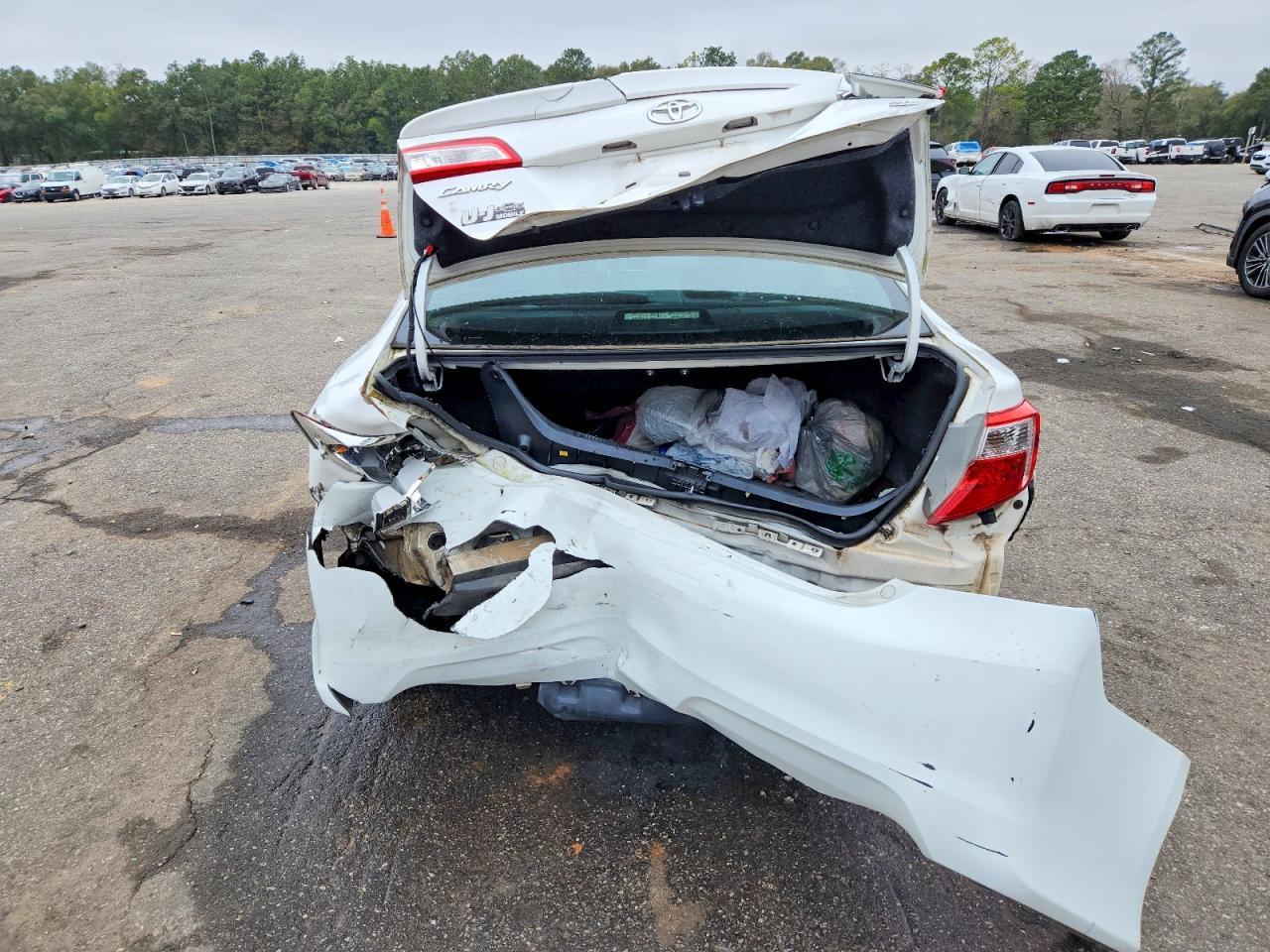 2014 TOYOTA CAMRY