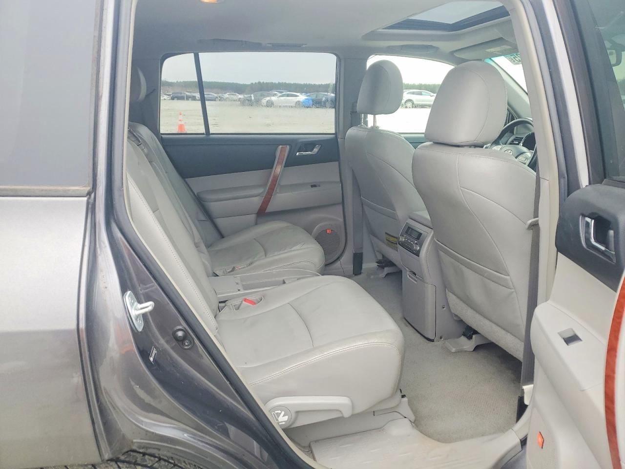 2008 TOYOTA HIGHLANDER