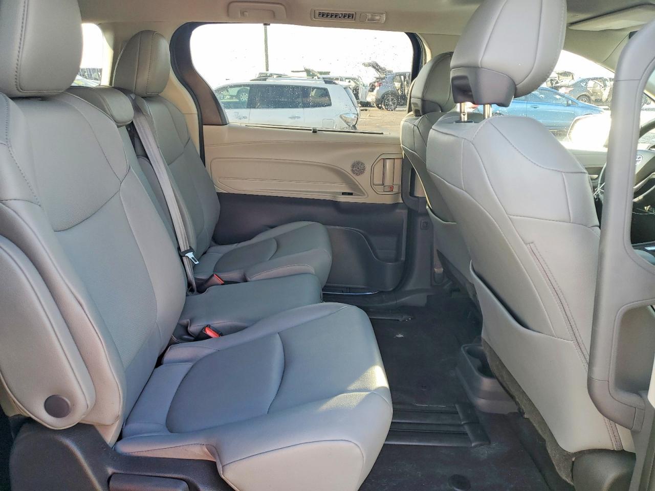 2023 TOYOTA SIENNA