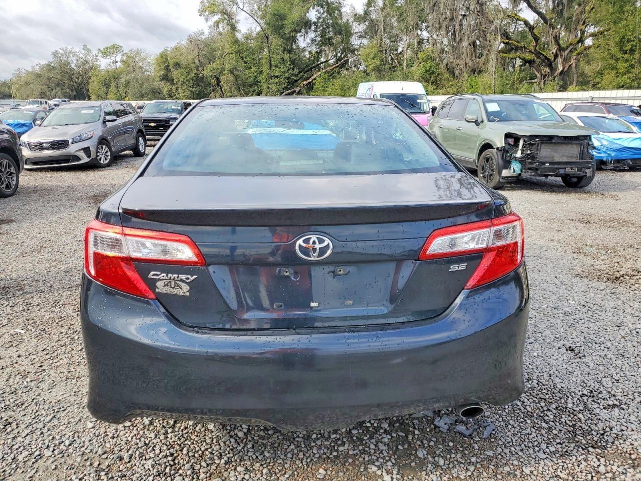 2014 TOYOTA CAMRY
