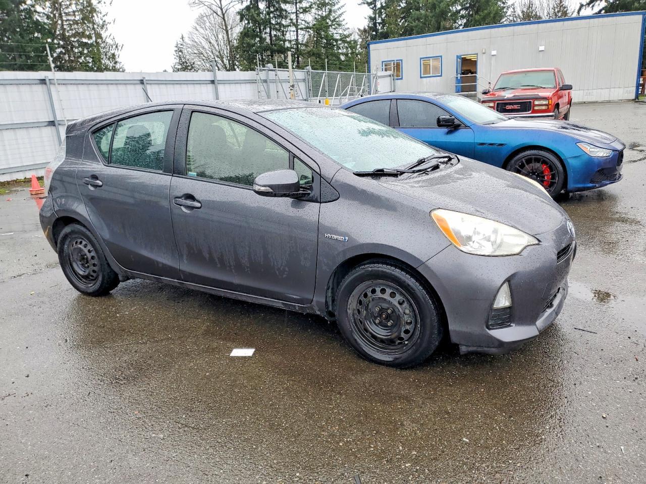 2012 TOYOTA Prius c