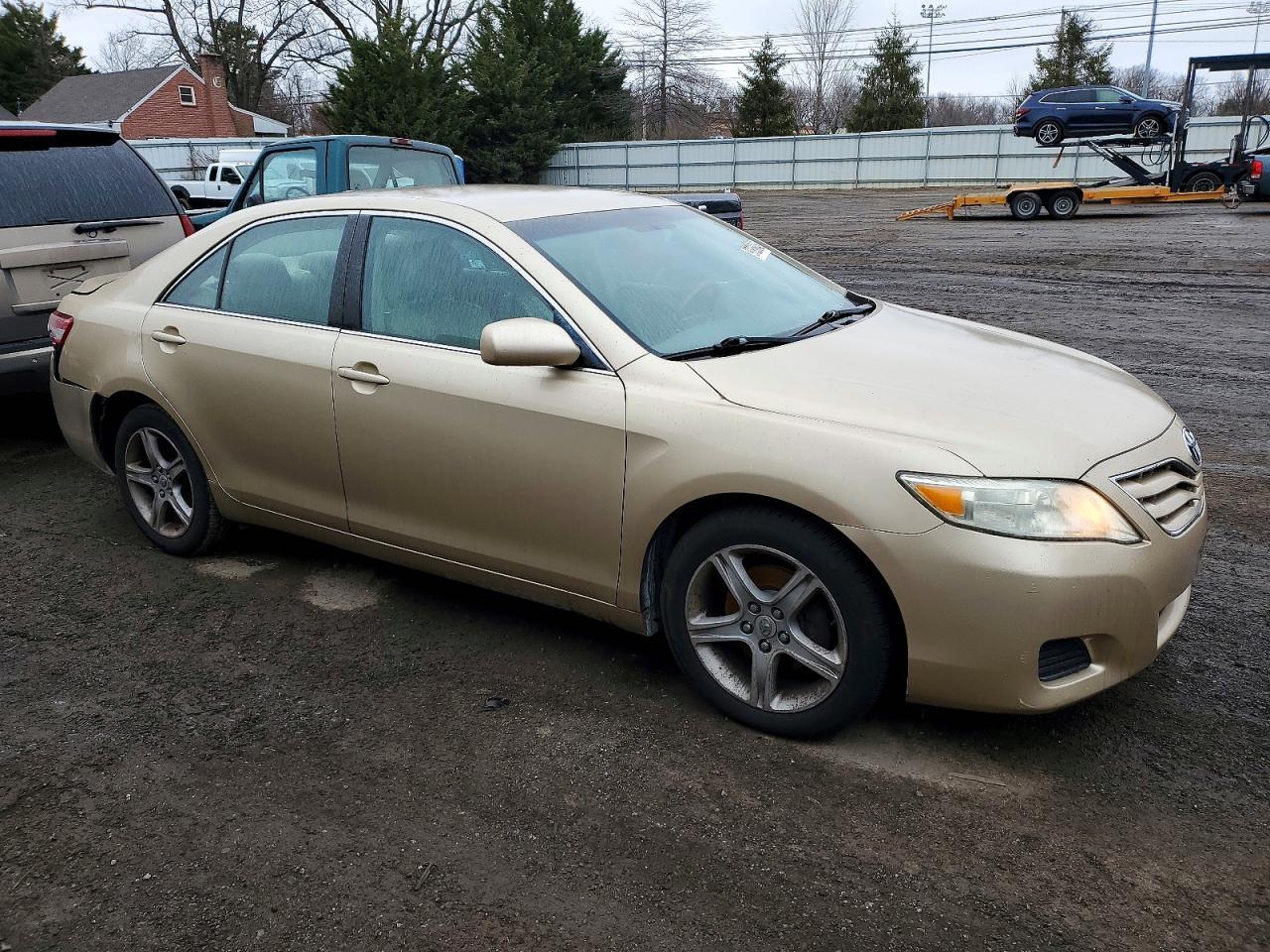 2011 TOYOTA CAMRY