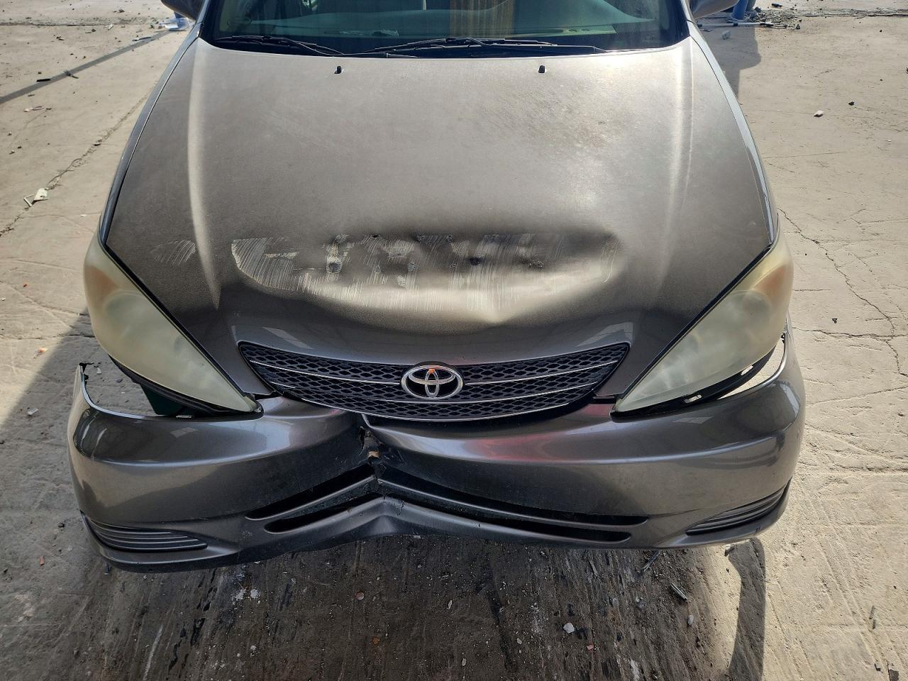 2004 TOYOTA CAMRY