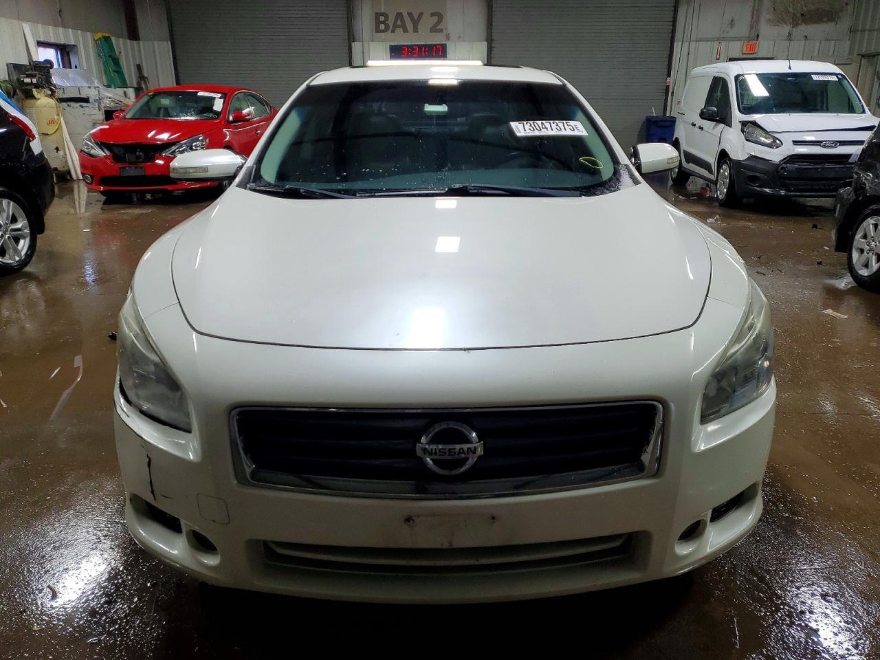 2014 NISSAN Maxima