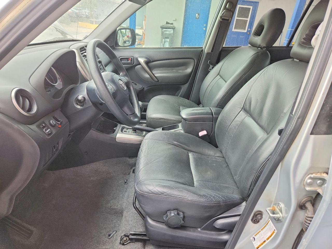 2005 TOYOTA RAV4