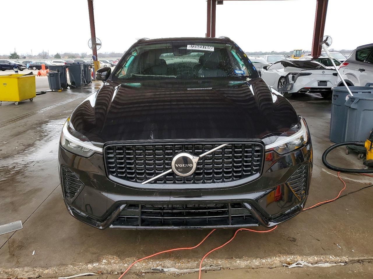 2024 VOLVO XC60