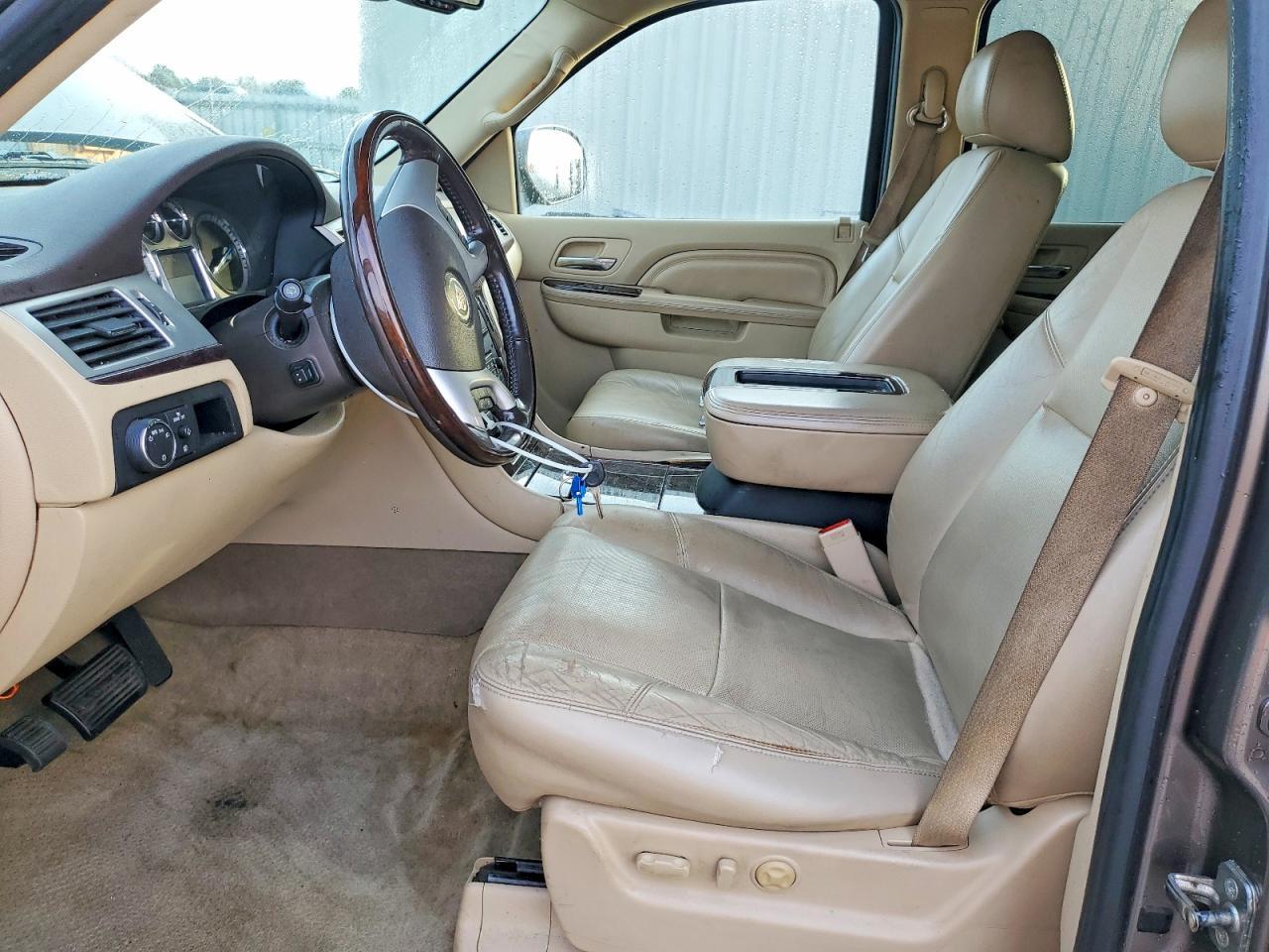 2012 CADILLAC ESCALADE