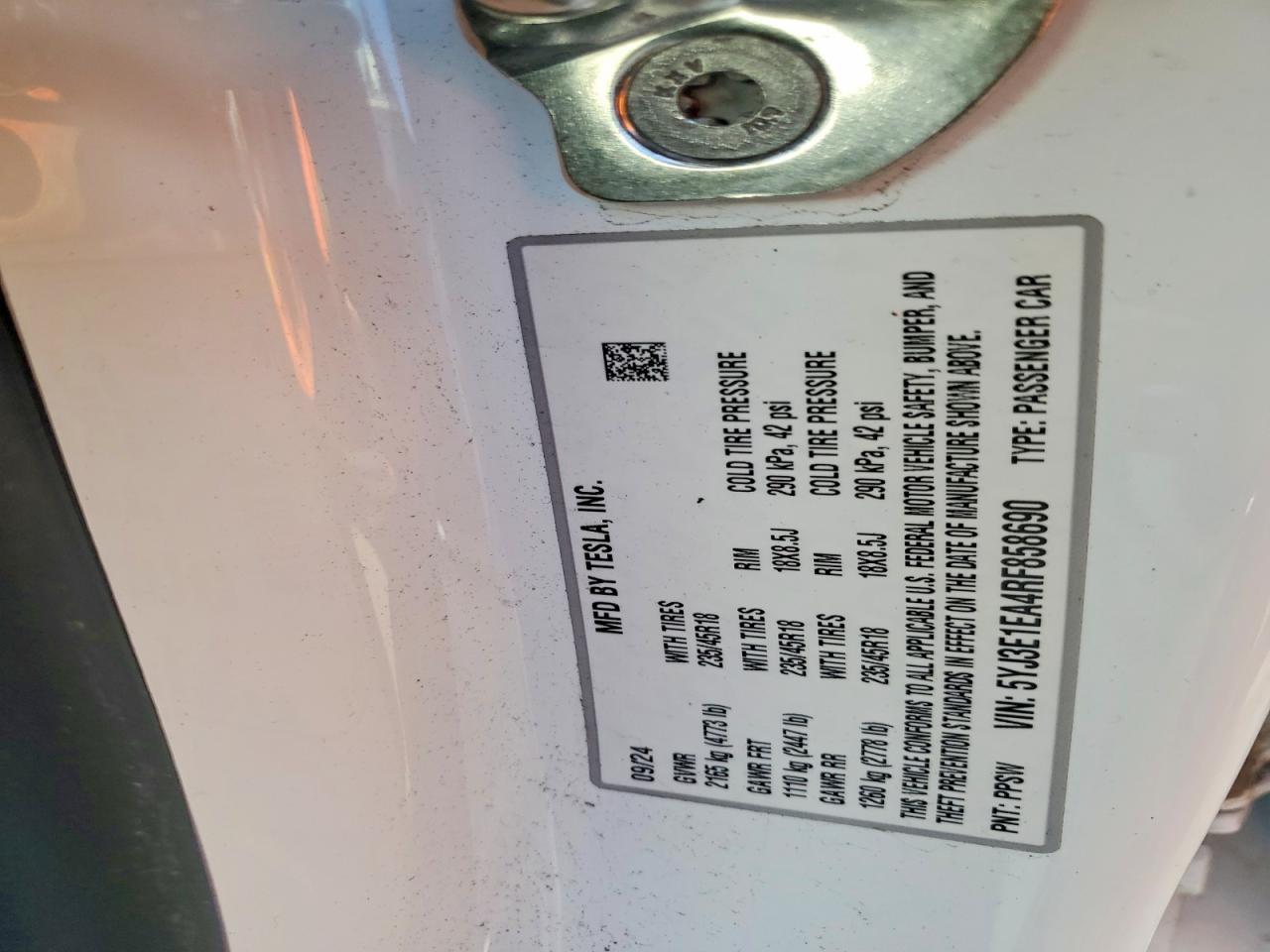 2024 TESLA MODEL 3