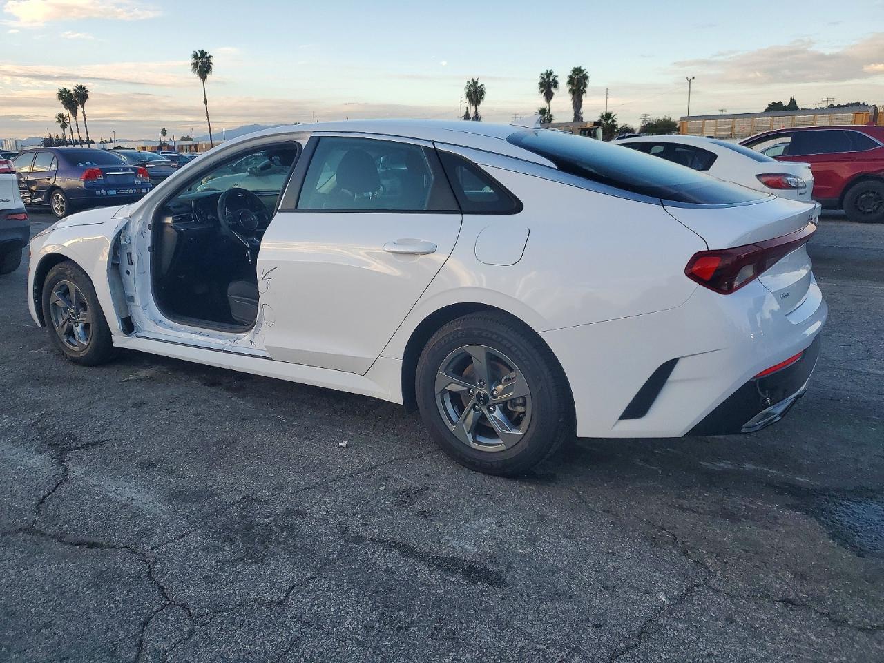 2022 KIA K5