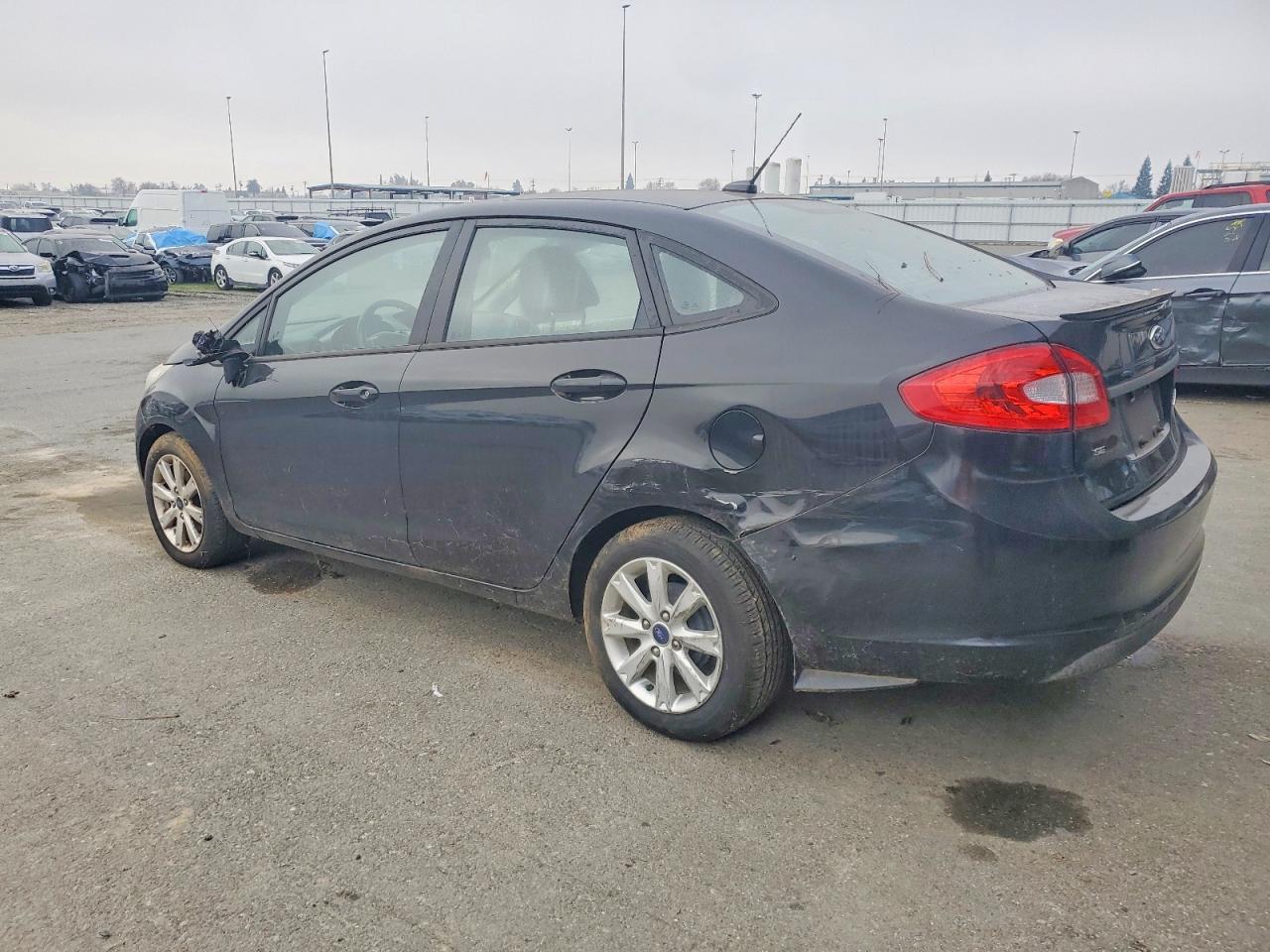 2013 FORD Fiesta