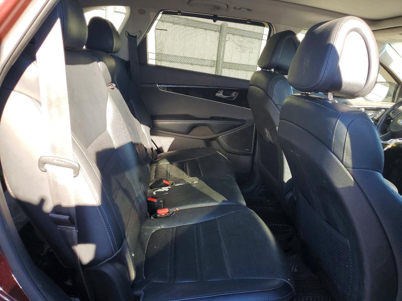 2016 KIA SORENTO