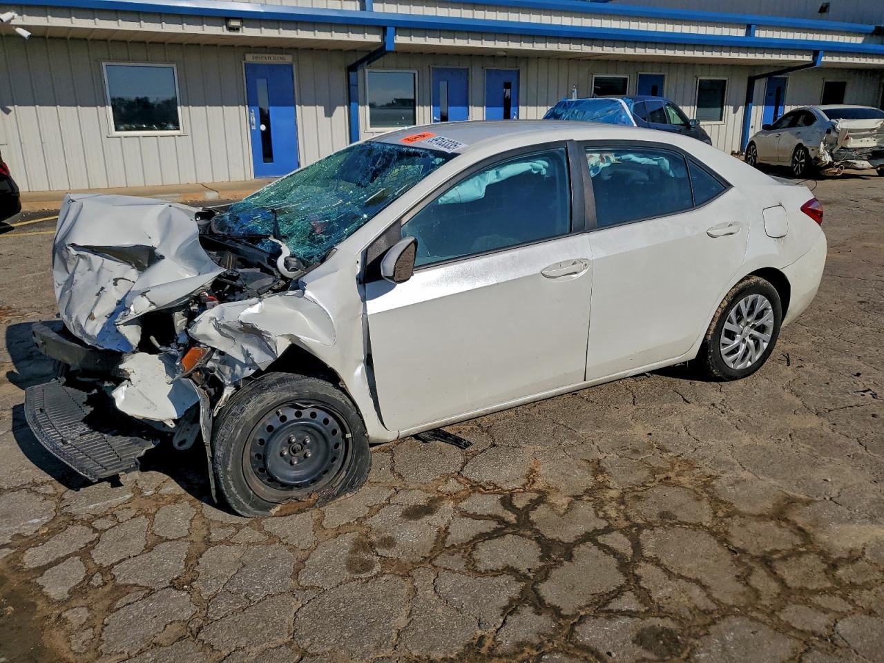 2018 TOYOTA COROLLA