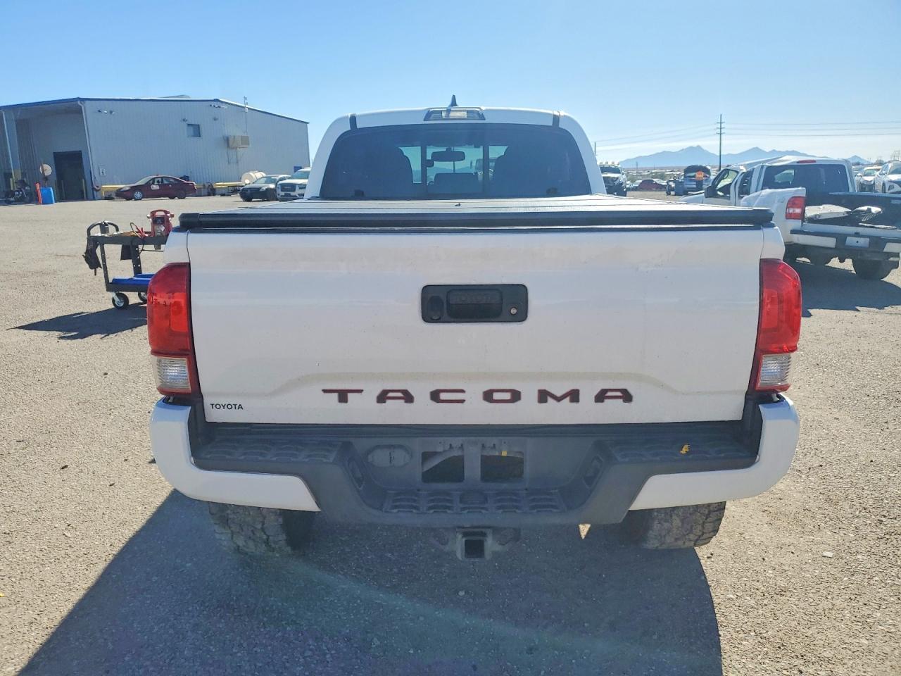 2016 TOYOTA TACOMA