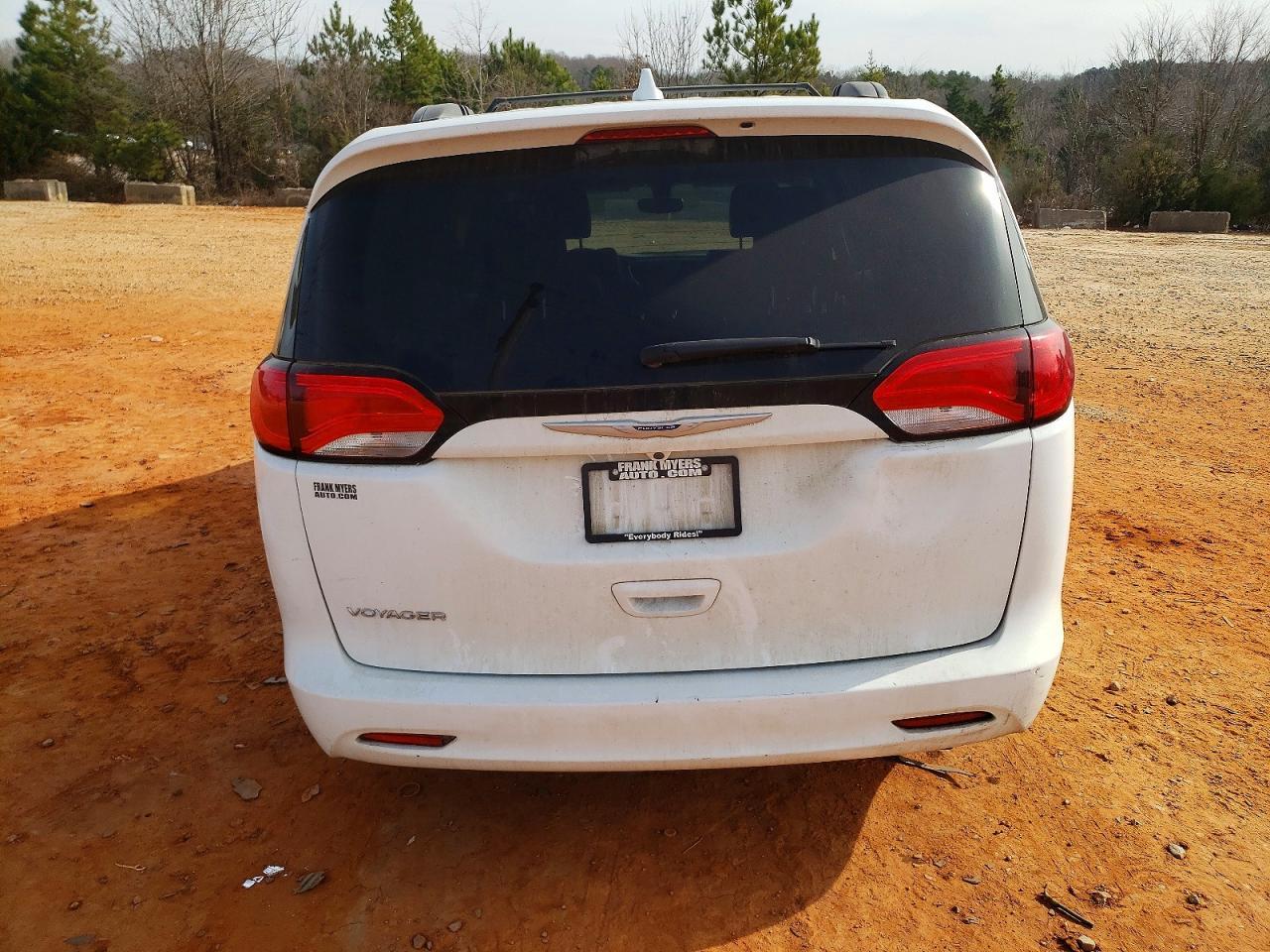 2020 CHRYSLER Voyager