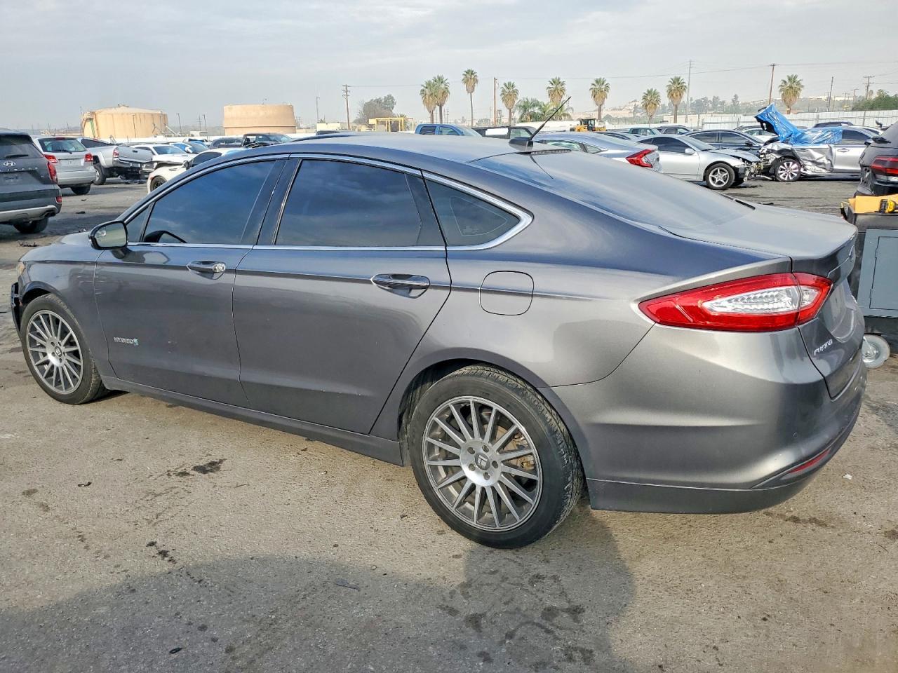 2013 FORD FUSION