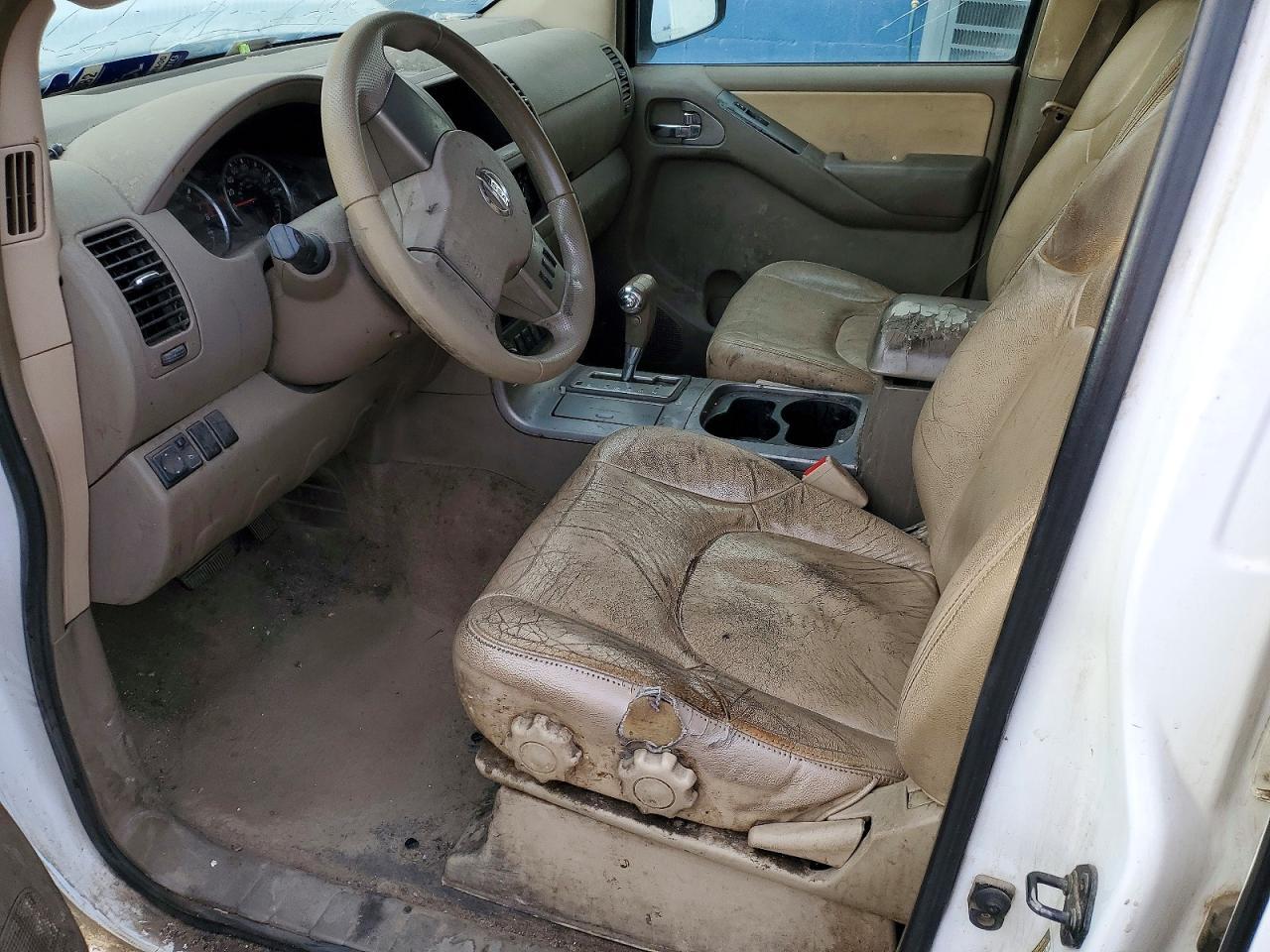 2011 NISSAN PATHFINDER