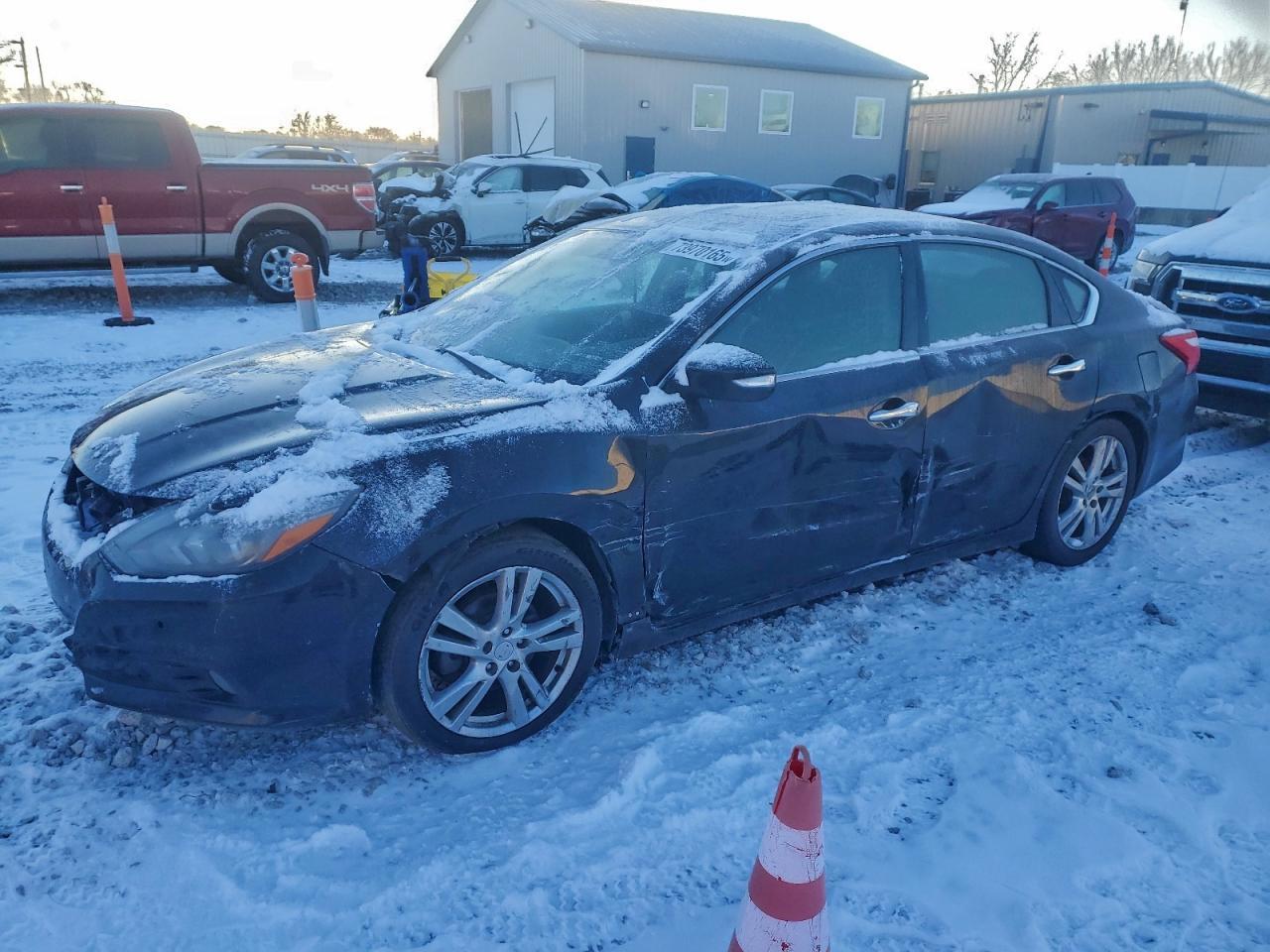2016 NISSAN ALTIMA