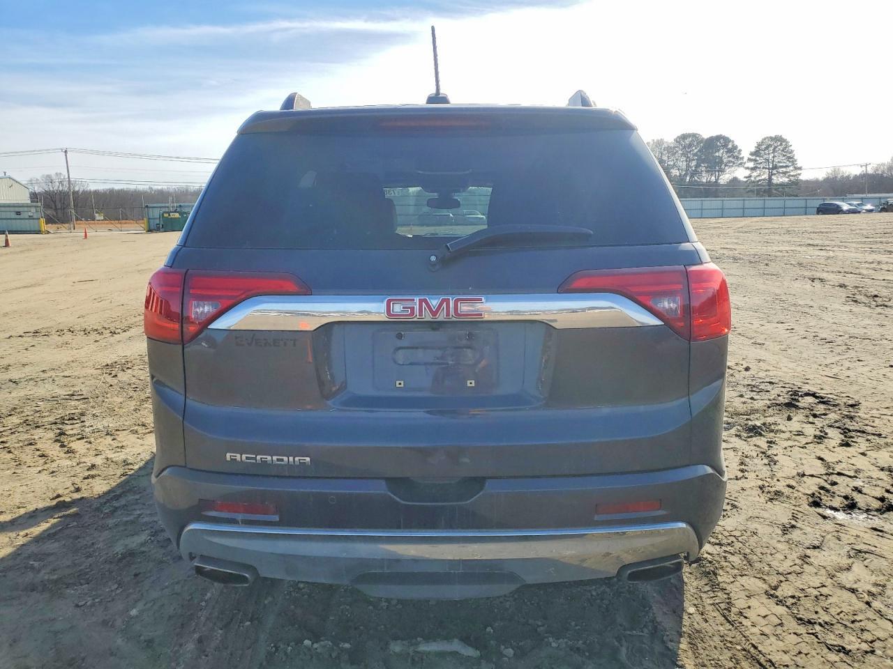 2017 GMC ACADIA