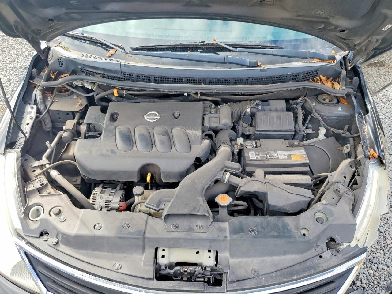 2011 NISSAN VERSA