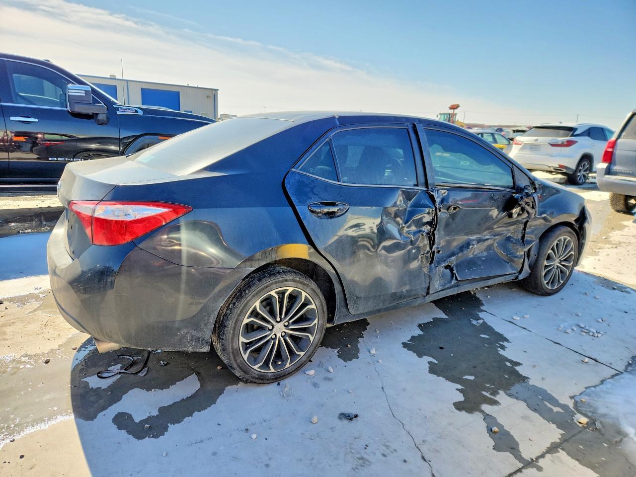 2016 TOYOTA COROLLA