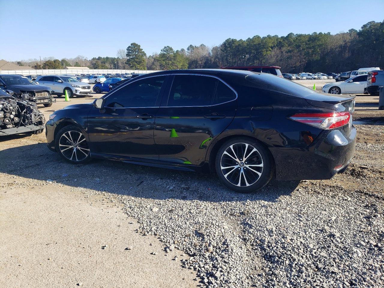 2019 TOYOTA CAMRY