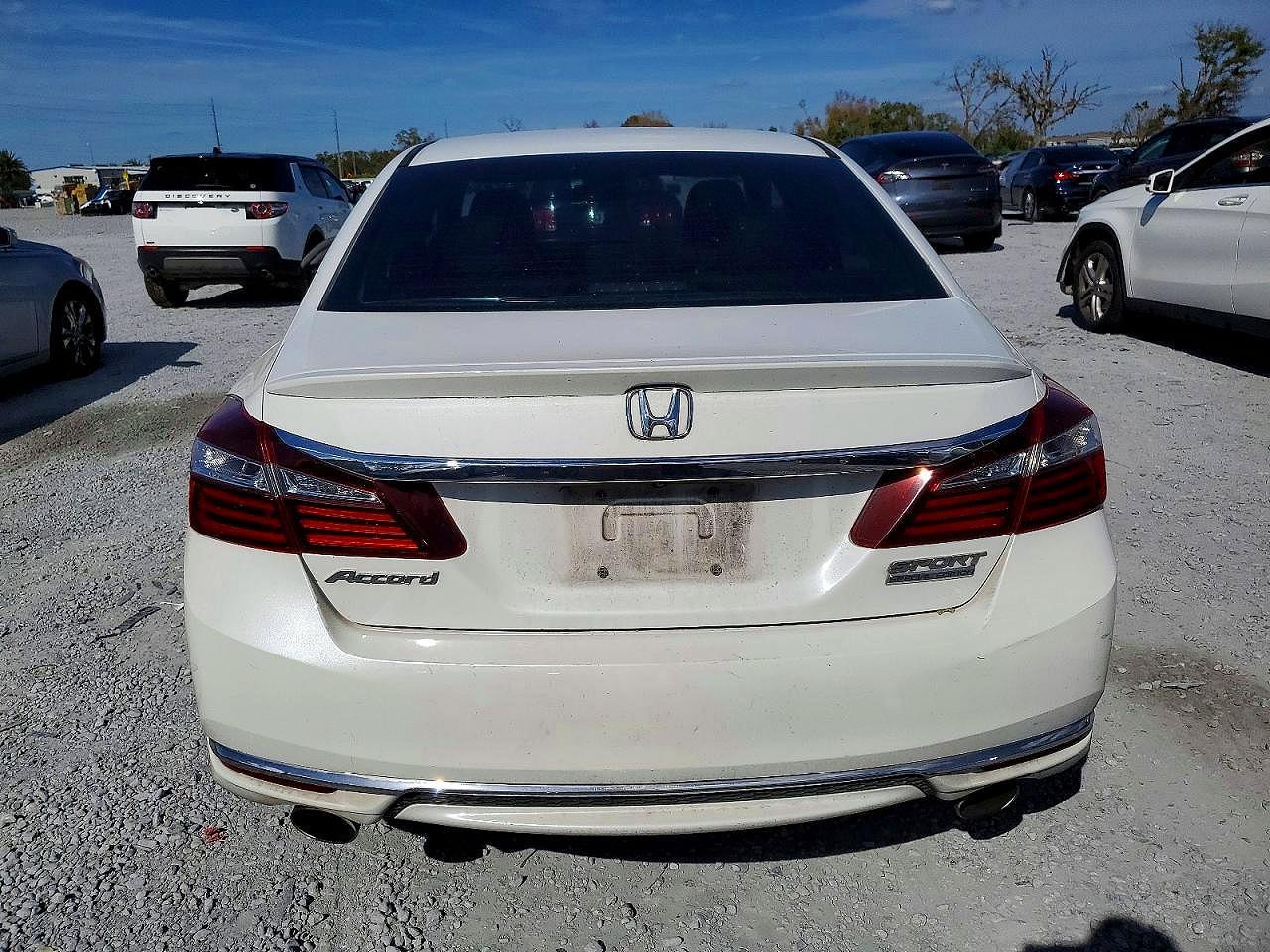 2017 HONDA ACCORD