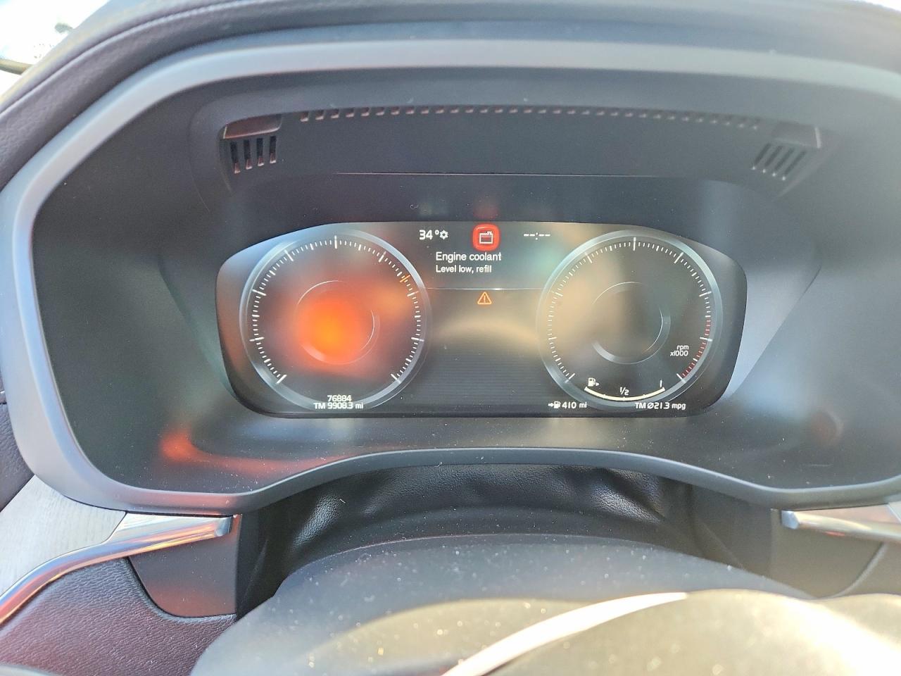 2021 VOLVO XC60