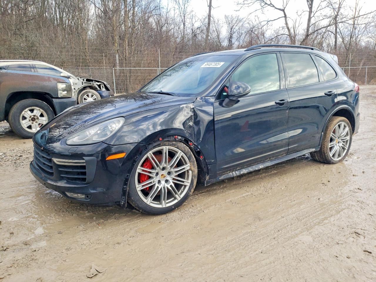 2017 PORSCHE CAYENNE