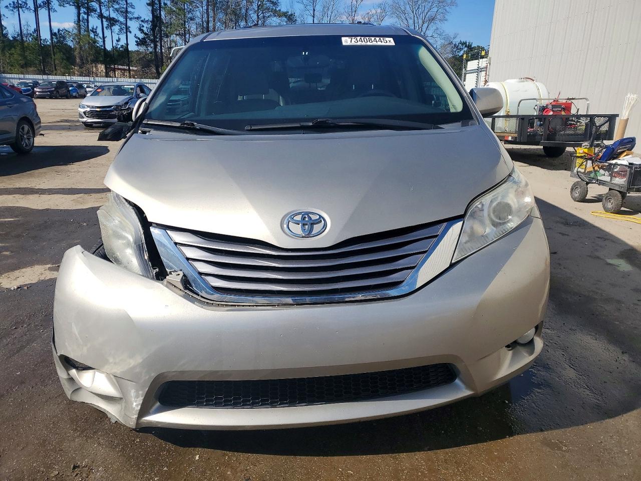 2017 TOYOTA SIENNA