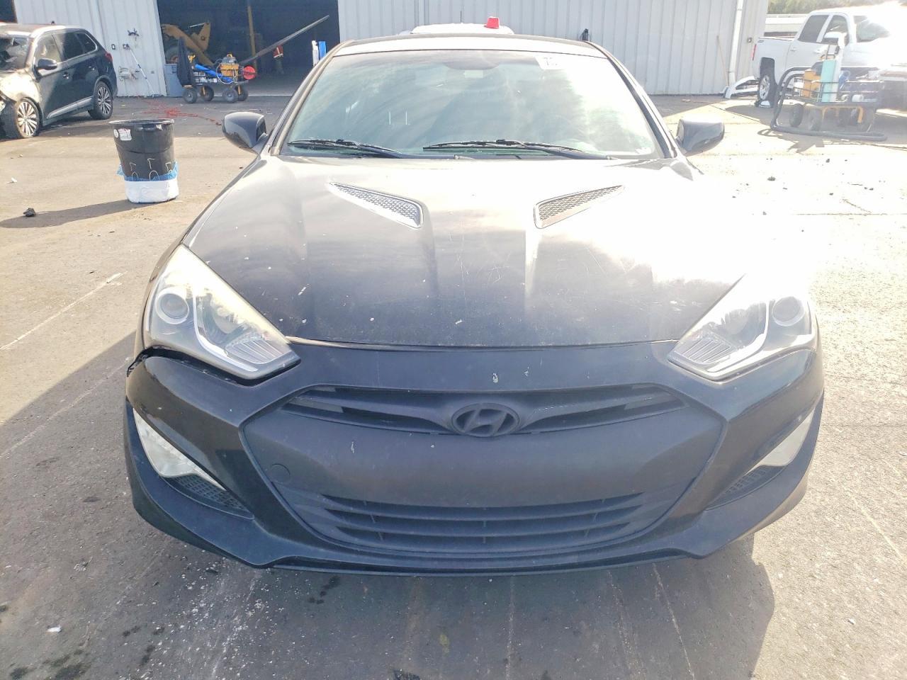 2014 HYUNDAI GENESIS