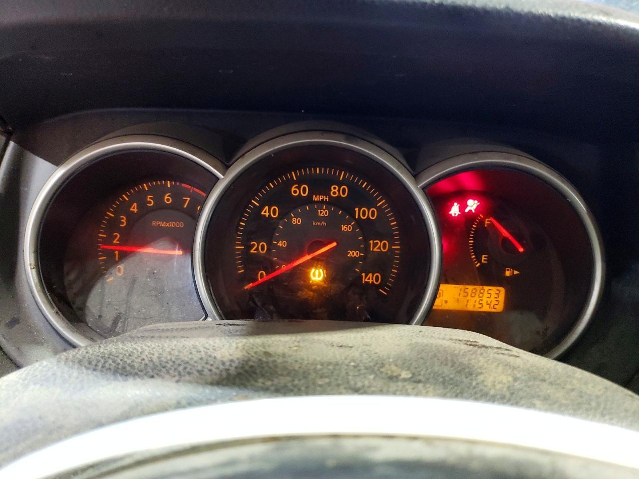 2009 NISSAN VERSA