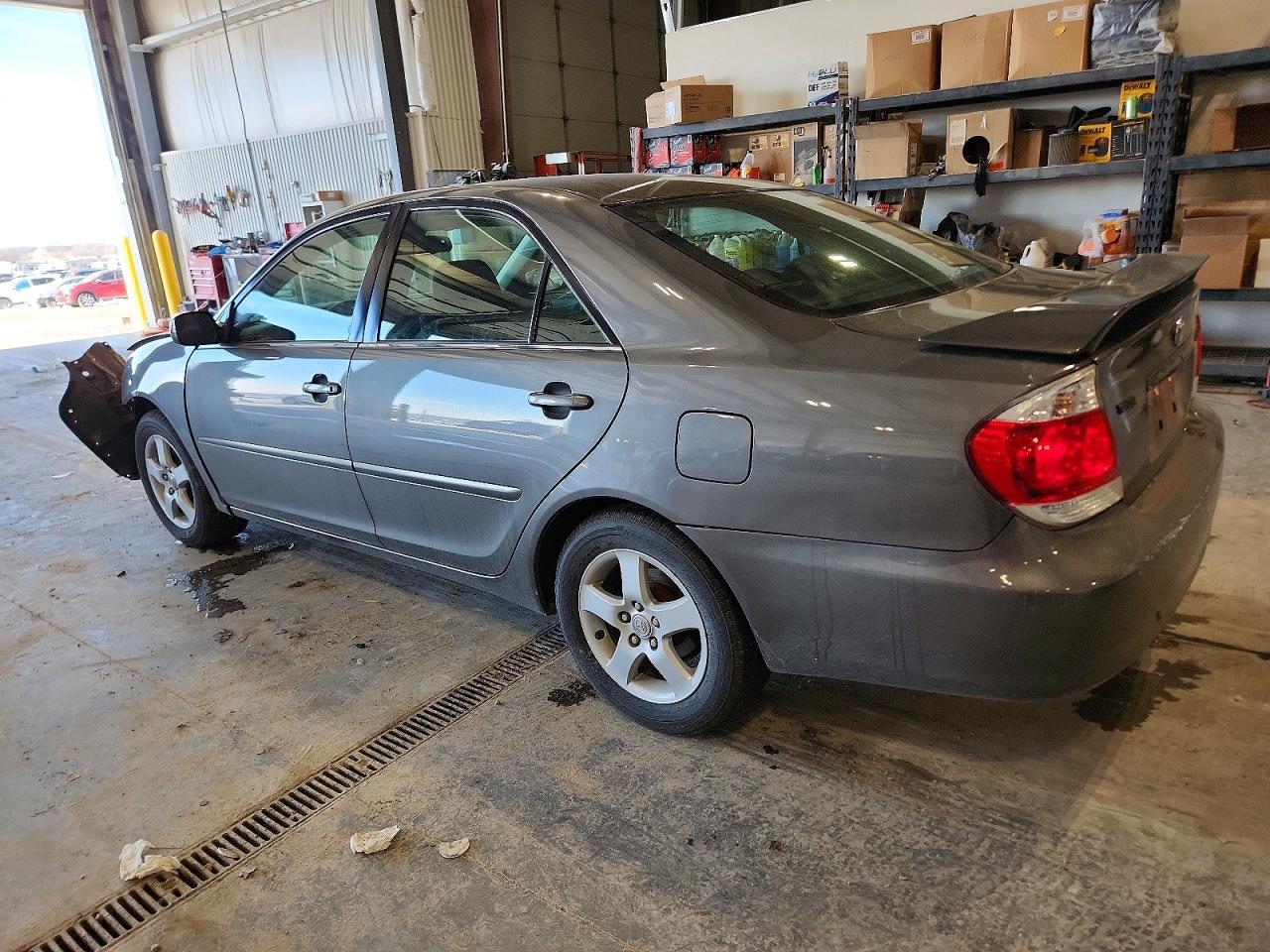 2005 TOYOTA CAMRY