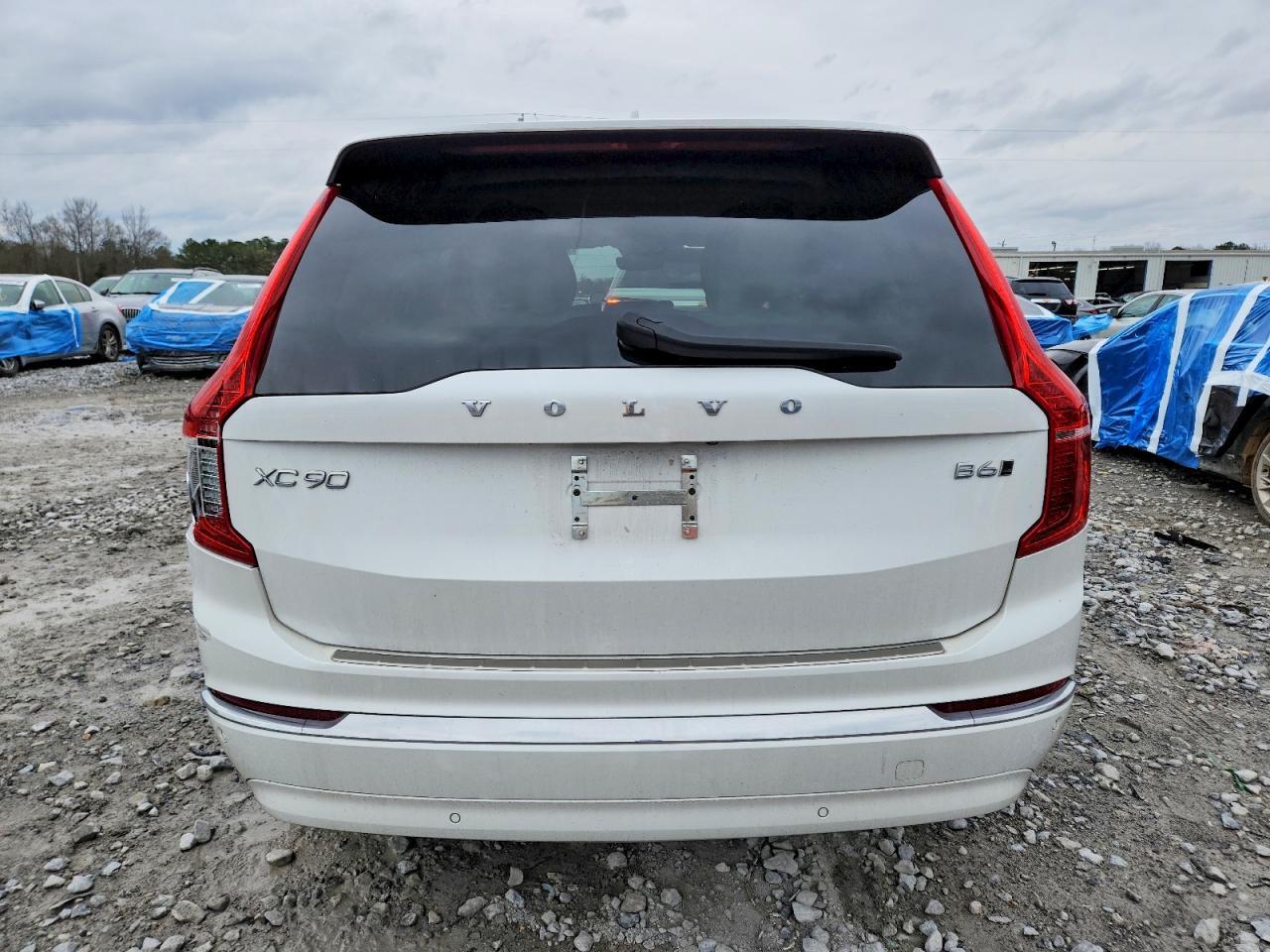 2024 VOLVO XC90