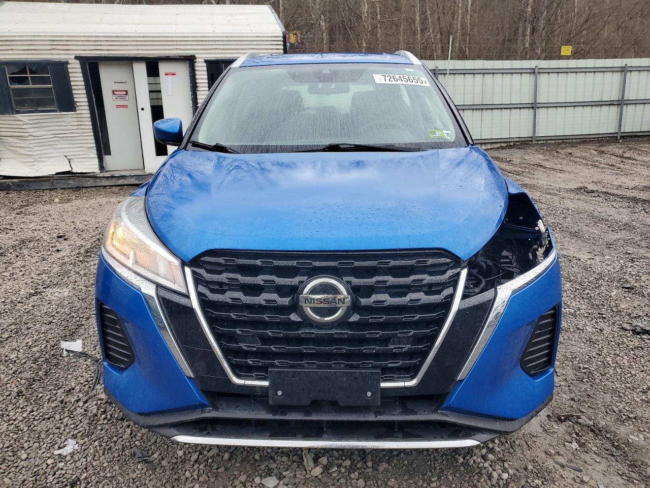 2021 NISSAN KICKS