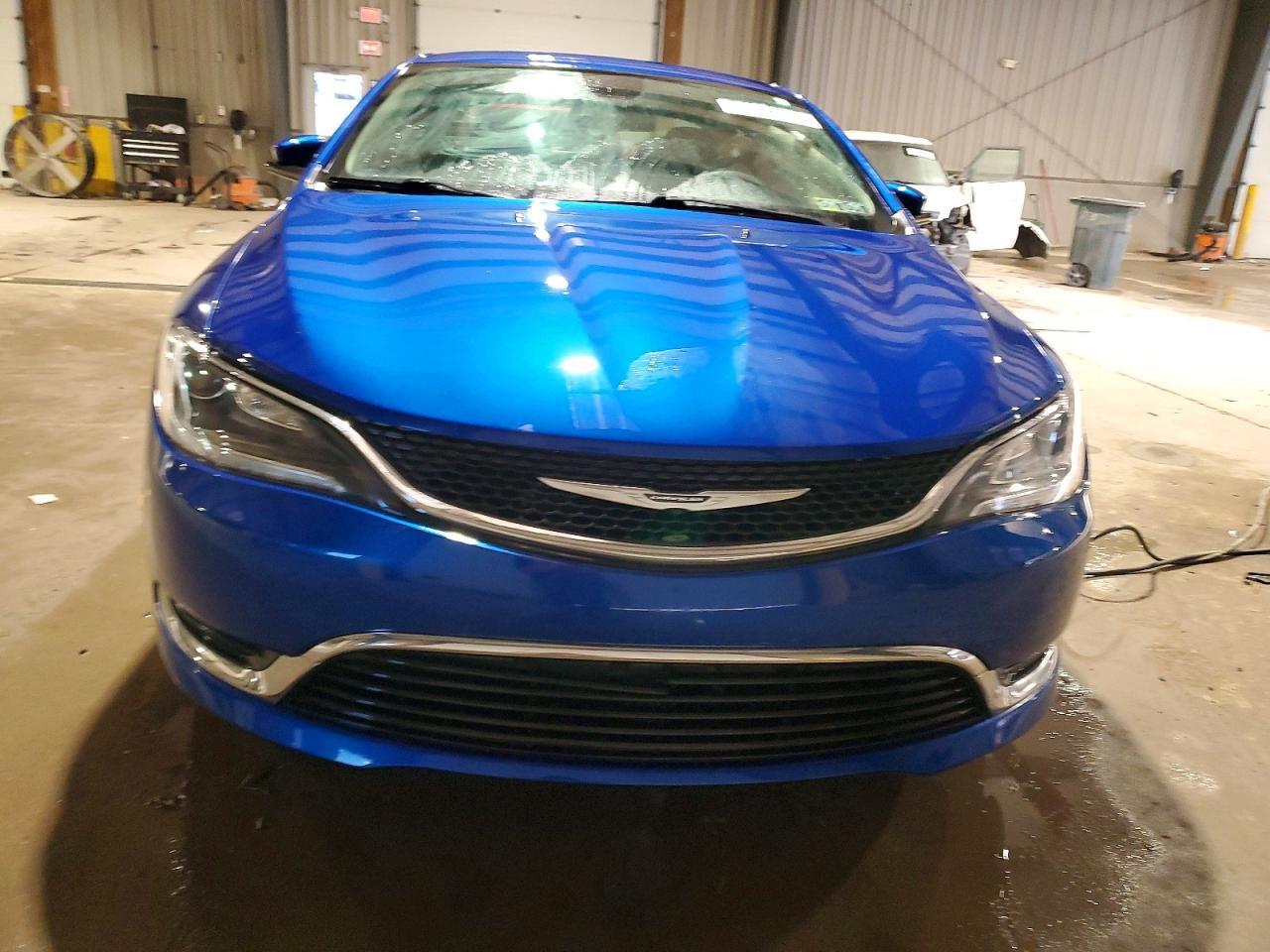 2016 CHRYSLER 200