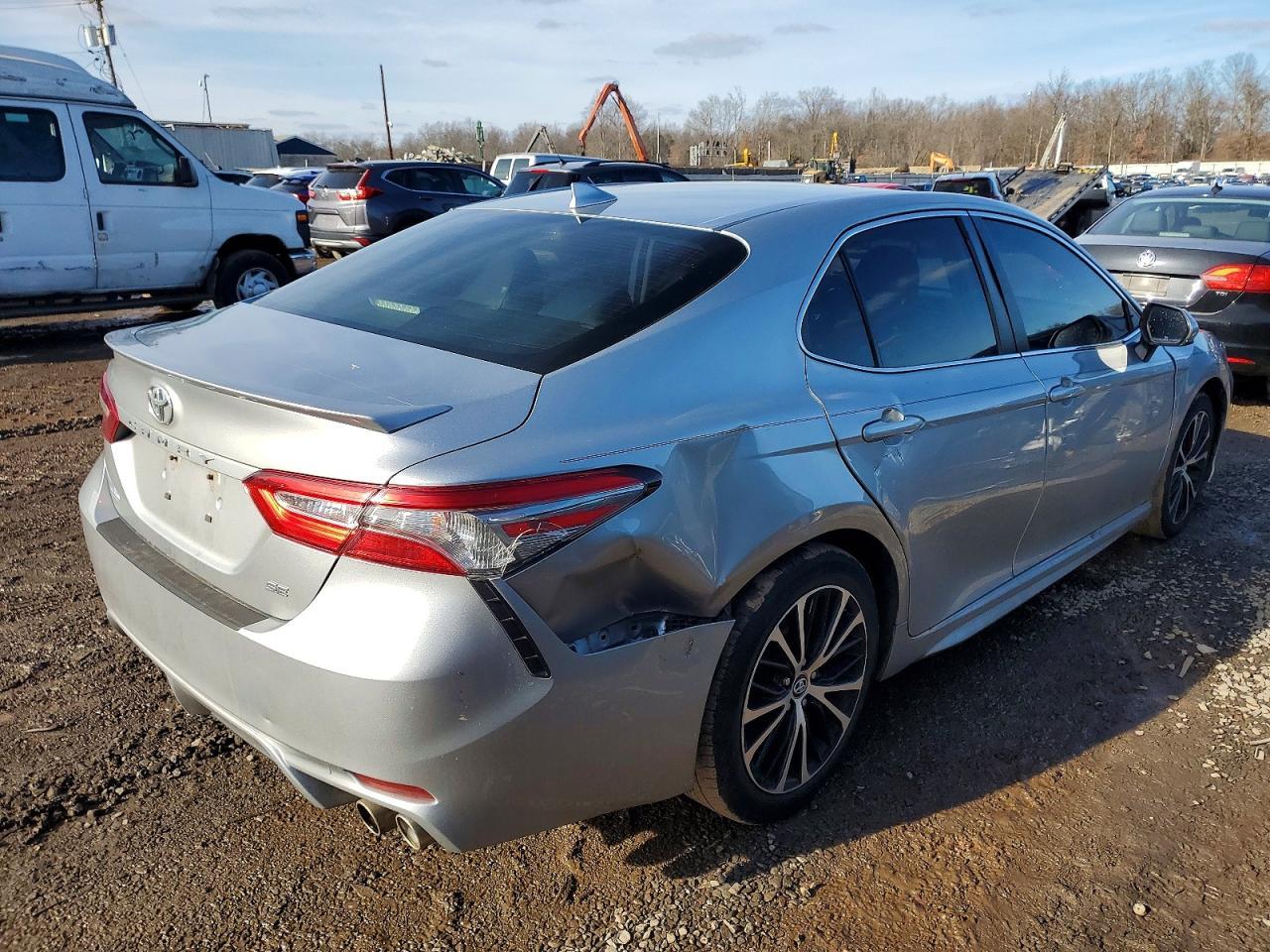 2019 TOYOTA CAMRY