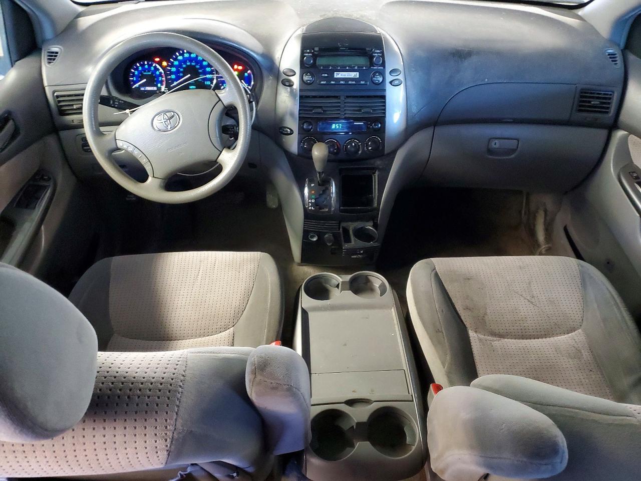 2008 TOYOTA SIENNA