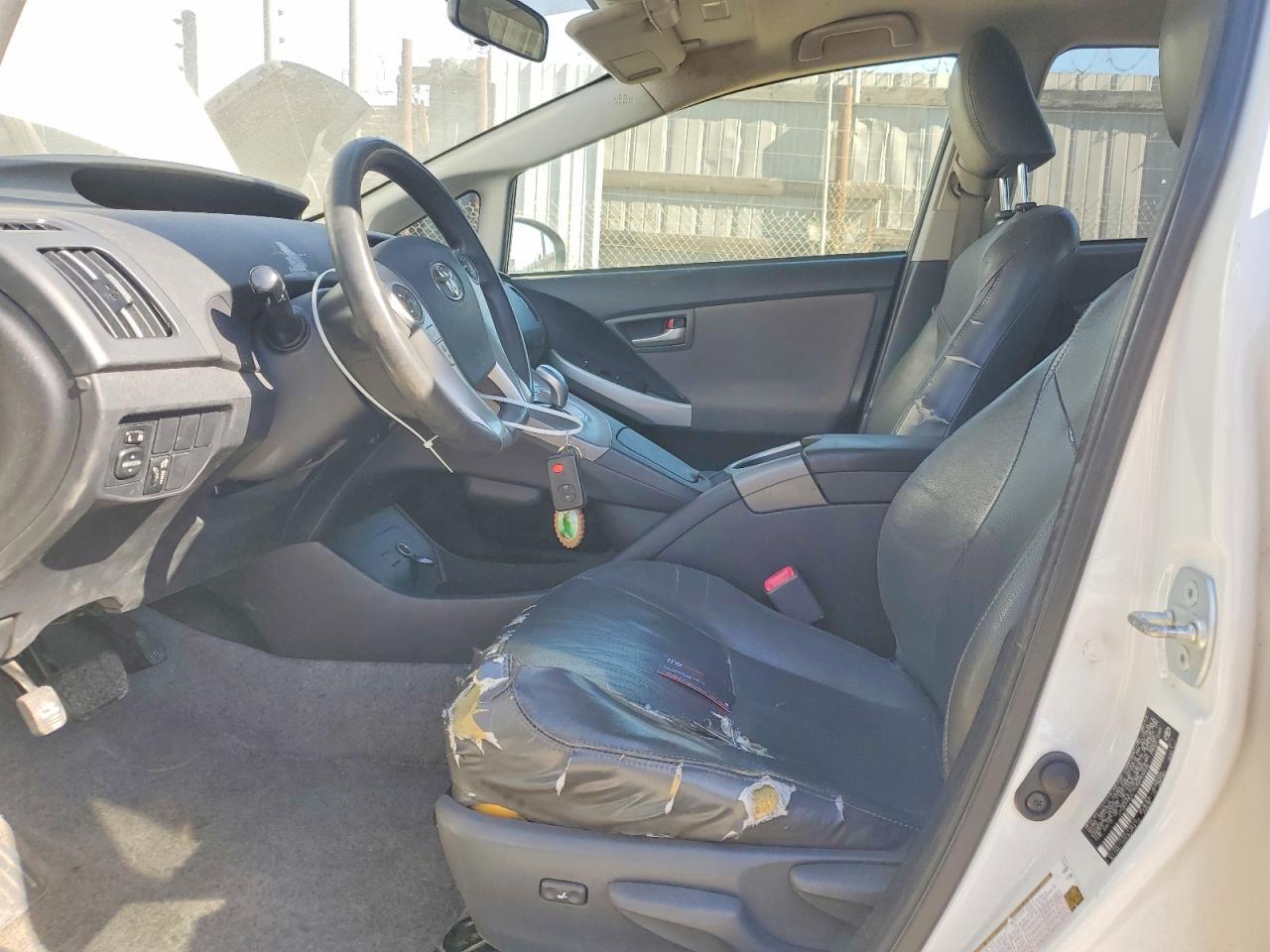 2013 TOYOTA PRIUS