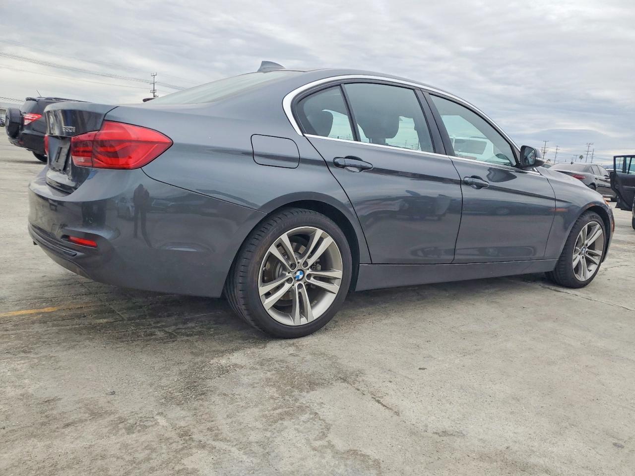 2017 BMW 3 SERIES