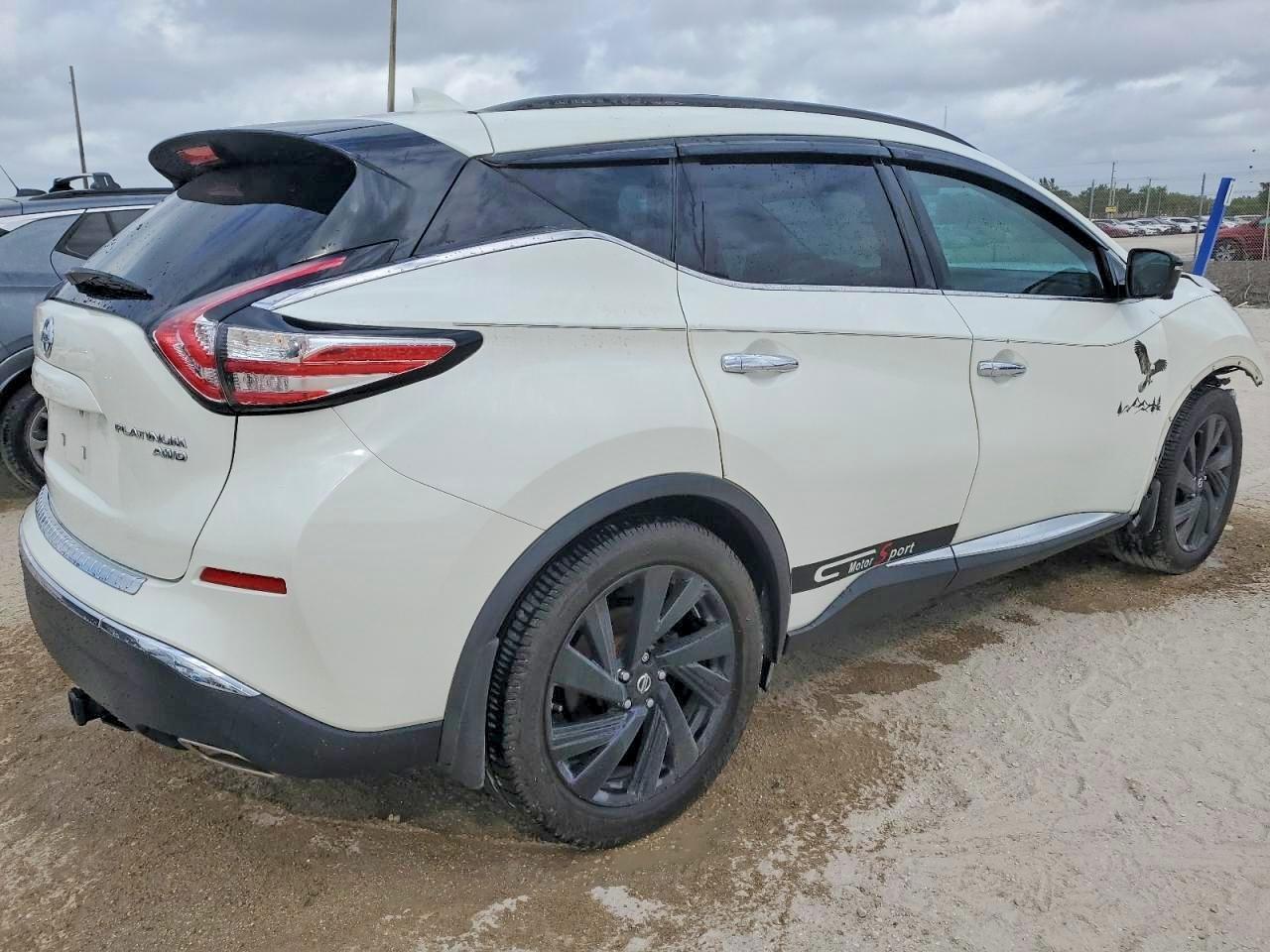 2017 NISSAN MURANO