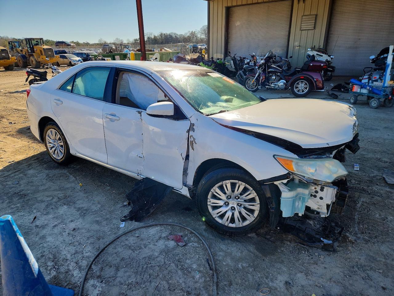 2014 TOYOTA CAMRY