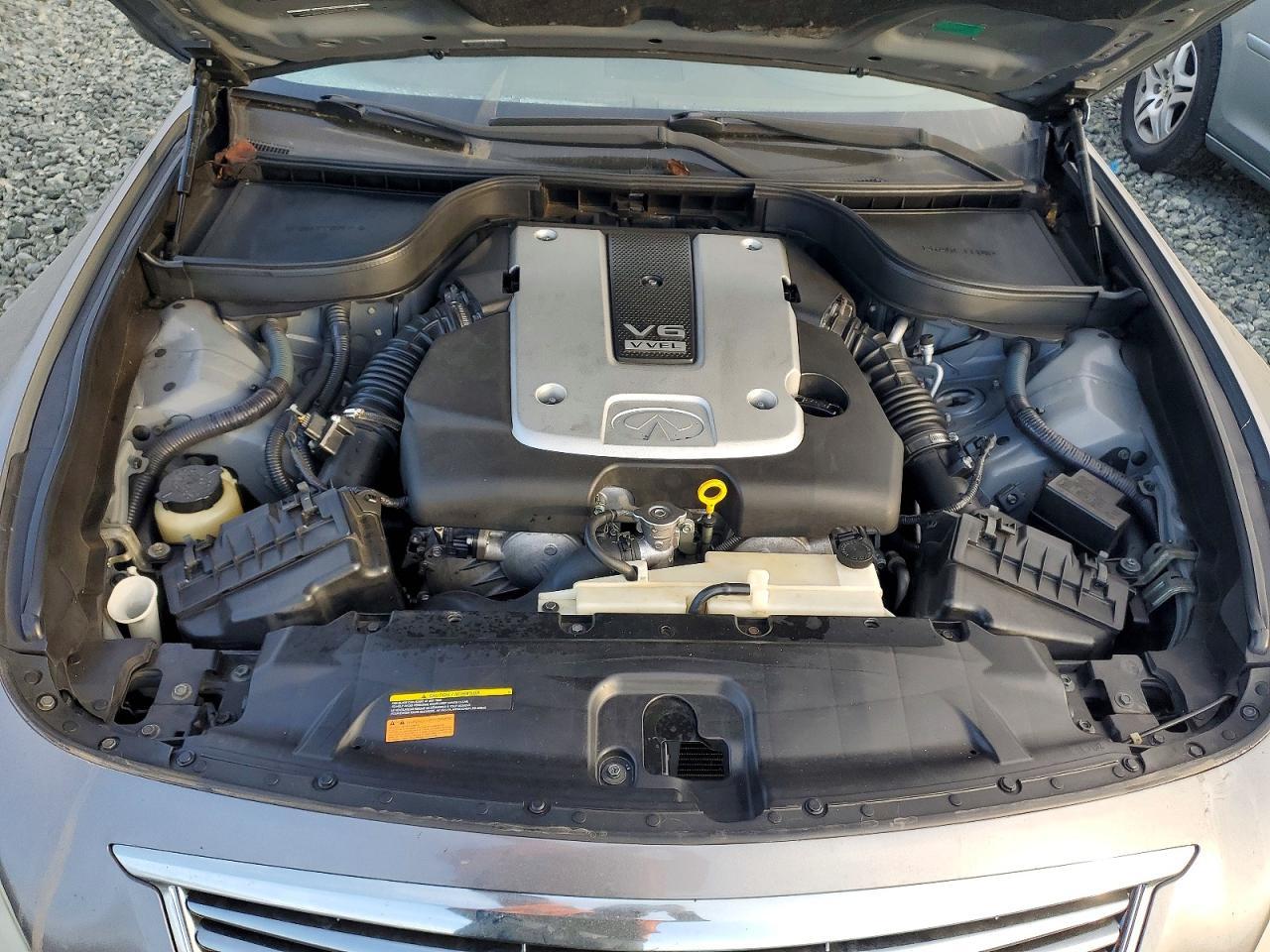 2011 INFINITI G37