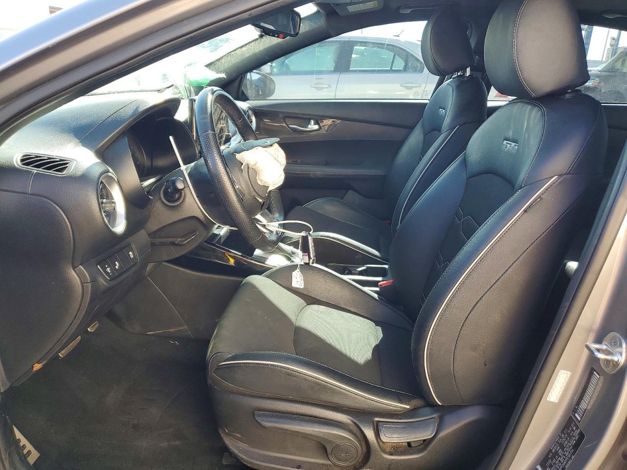 2023 KIA FORTE
