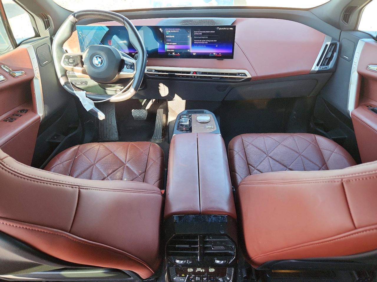 2023 BMW iX
