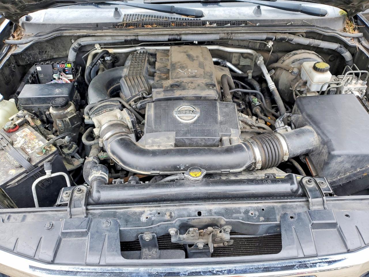 2012 NISSAN Frontier