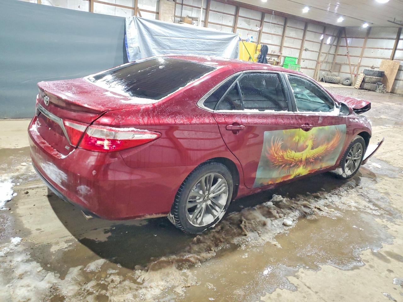 2016 TOYOTA CAMRY